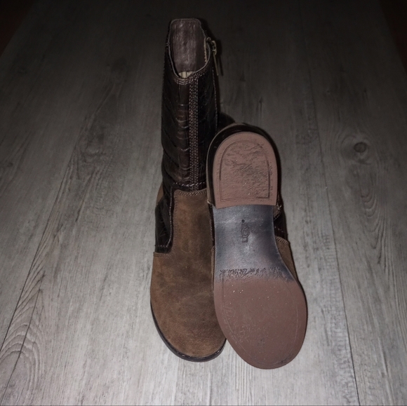 UGG 'Lou' Boots - Picture 2 of 8